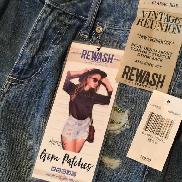 Rewash Vintage Gem Patches Cutoff Denim Shorts - Picture 5 of 6